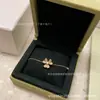 Vanjia Banhado a Ouro 18K Trevo da Sorte Pétala Trevo Completo com Diamante Corrente para Clavícula Pingente de Flor Única Anel de Flor Estilo Ins