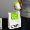Bolsas de Embalaje de Café de Moda Bolsas Tote para Bebidas de Té con Leche Titular de Tarjetas Creativo Bolsas Dobles para Llevar Bolsas de Papel Kraft Venta al por Mayor