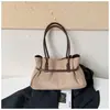 Bolso tote grande retro de moda con acabado mate para mujer, un estilo nuevo y popular con gran capacidad, perfecto como bolso de axila, bolso de hombro o bolso de mano.