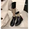 [Versão em Couro Bovino] Avenida de Londres~Bico Redondo Fivela Dourada Zíper Lateral Botas de Cano Médio-Alto Botas de Cowboy Femininas Botas Curtas Outono e Inverno