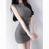 Vestido ajustado de cuello alto para chica sexy Nuevo Deseo puro Verano Hermana real Adelgazante Falda corta