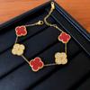 Pulseira de Trevo de Quatro Folhas com Zircônia, Design Versátil, Pulseira Fashion para o Dia a Dia, Luxo Leve, Joias de Alta Qualidade para Mulheres Atacado