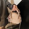 2025 Nueva Moda Bolso de Moda Versátil Elegante Diseño Nicho para Mujer Hombro Cruzado Trendy Bolso Pequeño