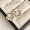 Estilo Old Money Geométrico Retro Patrón Retorcido Metal Ear Cuff, Pendientes de Lujo y Sofisticados, Aros de Oreja Versátiles y Elegantes