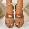 Zapatos de mujer de talla grande para comercio exterior de moda transfronteriza, bailarinas de malla con hebilla, ribete de charol, cómodos, transpirables, diseño hueco