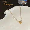 Colar de Aço Titânio com Pingente Letra Fivela de Anel Duplo Moda Luxo Leve Nicho Pingente Simples Elegante Luxo Leve Nova Corrente de Colar Transfronteiriça