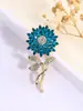 Broche Fashion e Único com Design de Girassol com Gotejamento de Óleo em Liga e Diamante, Alfinete de Planta para Jaquetas e Roupas, Pode Ser Personalizado com Texto Secreto