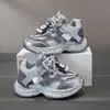 Tênis Esportivo Selecionado para Meninas Desenho Labubu Tênis de Corrida Fofo para Crianças Sapatos Casuais de Inverno para Crianças Médias e Grandes Meninos e Meninas