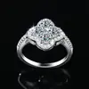 Anillo Cruzado de Plata de Ley S925 con Moissanita de Trébol de Cuatro Hojas para Mujer Clásico Versátil Lujo Accesible Europeo y Americano Anillo de Gama Alta