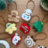 Colgante de peluche navideño caricatura muñeca linda pequeña adorno regalo pequeño etiqueta de nombre colgante navideño