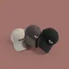 Gorra de Béisbol Bordada Estilo Coreano Rosa Dulce para Mujer, Versátil Visera Curva de Moda para Hombre, Primavera y Otoño, Hace que la Cara se Vea Más Pequeña