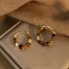 Brincos Retrô Maillard Únicos para Mulheres 2025 Novos Brincos Populares Design de Nicho Brincos Elegantes de Alta Qualidade