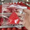 Producto Popular Transfronterizo de Xiaohongshu: Juguete de apretar de fresa, pata de gato, alto valor estético, tacto similar al silicona, juguete de fruta para aliviar el estrés, venta al por mayor