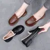 Populares zapatos peludos de suela gruesa para mujer, adecuados para usar al aire libre en invierno, colección otoño 2026, nuevos mocasines de algodón con suela plana y forro de felpa para mujer