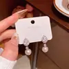 Brincos de Zircônia Microcravejada Exquisitos de Luxo Leve de Nicho de Alta Qualidade para Mulheres, Brincos Pendentes de Pérola e Brincos Modernos e Versáteis