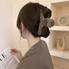 Presilhas de Cabelo de Pelúcia Outono e Inverno, Presilhas de Cabelo Fofas e Doces para a Parte de Trás da Cabeça, Presilhas de Cabelo de Pelúcia Coloridas como Doces, Vendas Diretas de Fábrica, Atacado de Presilhas de Cabelo
