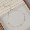 Collar de Flores de Vidrio Transparente, Lujo Ligero, Cadena Suave y Delicada, Versátil para el Trabajo, Joyería Exquisita, Accesorios de Diseño de Nicho