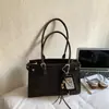 Nova Bolsa de Ombro de Alta Qualidade para 2025, Bolsa Tote de Mão para Mulheres, Nova Bolsa Versátil e Moderna para o Outono e Inverno