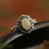 Anillo de Margarita de Plata 925 Jade Hetian Estilo Palacio Retro Encaje Relojero Antiguo Clásico Anillo con Incrustaciones de Cuatro Garras
