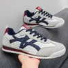 Zapatos de Hombre 2026 Nuevos de Verano Suela Suave Transpirables Casuales Ligeros Malla Zapatos de Argán Deportivos para Correr de Moda BX21