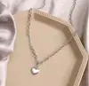 Pulseira Ins Simples de Amor para Mulheres Punk Hip-Hop Pingente de Coração de Pêssego Design de Nicho Japonês e Coreano Colar Personalizado Versátil