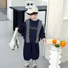 Conjunto de Chal Bordado con Letra para Niños Primavera y Otoño 2026 Nuevo Estilo Coreano Moderno Conjunto de Dos Piezas para Niños y Niños Pequeños