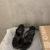 Chanclas de Cuña para Mujer, Adecuadas para Uso en Exteriores, Sandalias Rojas Elegantes de Tacón Alto para Verano 2026 para Combinar con Vestidos