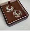 Diseño Francés Geométrico Retro Línea Girasol Pendientes Niche Elegantes de Moda Geniales Pendientes de Gama Alta