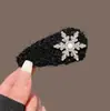 ¡Brilla como una Hija Dorada! ¡Pasador de copo de nieve de felpa roja! Pinza Lateral para el Cabello de la Frente con Ambiente de Año Nuevo Pinza para el Cabello para Mujeres
