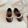 Sapatos de Couro para Meninas Estilo Novo de Primavera Sapatos de Princesa para Crianças Sapatilhas de Bebê para Meninas Sapatos Femininos de Solado Macio com Saias Sapatos Brancos Pequenos