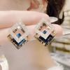 Aretes de Cristal Geométricos de Rombos de Alta Gama 2024 Nuevos Trendy Aguja de Plata Diamante Completo Elegantes Aretes de Lujo Accesible Aretes Populares