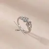 Anillo de cadena de cuentas retro estilo Ins sin decoloración titanio acero chapado en oro versión coreana diseño simple de nicho venta al por mayor