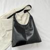 Bolsa de ombro elegante retrô de grande capacidade elegante para mulheres 2023 Inverno novo versátil estilo coreano axila saco saco tote bag