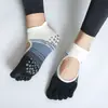 Calcetines de yoga antideslizantes profesionales para mujer, a rayas, con combinación de colores, puntera abierta, sin talón, para Deportes, Fitness, Pilates, calcetines profesionales de cinco dedos
