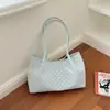 Otoño 2026 Nuevo Bolso de Hombro Tipo Tote de Gran Capacidad de Moda con Lunares para el Trabajo Bolso de Axila para Mujer