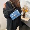 Cross-border popular este ano coreano simples moda 2025 nova corrente ombro pendurado pequena bolsa quadrada comércio exterior