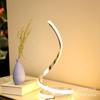 Lámpara de Mesa Estilo Ins Lujo Ligero Ambiental Decorativa Bar Hogar Dormitorio Mesita de Noche Protección Ocular Luz Nocturna en Forma de S