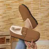 Zapatos de algodón para mujer fáciles de poner con forro de felpa cálido, suela antideslizante y resistente al desgaste, estilo mocasín simple, adecuados para madres de mediana edad y mayores.
