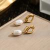 Joyería transfronteriza Lujo de entrada francés Acero de titanio Pequeños aretes de perlas estilo Chanel 18k Aretes de perlas con nudo Sentido de alta gama para mujer
