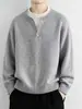 Suéter de Color Sólido Americano Falso Dos Piezas Cuello Henley para Hombre Otoño Marca de Moda Holgado Retro Versátil Casual Prendas de Punto Superior
