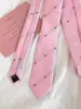 Pantalones de Moda con Lunares Rosa Dulce tipo Corbata con Accesorios de Cinturón y Cordón en la Cintura Bufanda de Accesorios para el Cuello de Nicho Atada a Mano