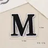 Pegatinas de tela bordadas 26 letras inglesas pegatinas de tela bordadas al por mayor adhesivo termofusible parche DIY para ropa accesorios de ropa