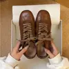 Otoño 2026 Nuevos Zapatos de Entrenamiento Alemanes Retro Planos con Cordones Zapatillas Casuales Versátiles Zapatos de Nicho Forrest Gump Zapatos de Mujer
