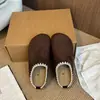 Sapatos Birkenstock Retrô Femininos Novos 2026 Outono Meia-sandálias Fechadas Super Quentes para Uso ao Ar Livre Calce Fácil Chinelos de Solado Grosso Femininos