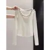 Top Base Estilo Europeu com Decote U e Rebites, Design de Nicho para Mulheres, Primavera e Outono, Slim Fit, Hot Girl, Ombro Normal, Manga Longa