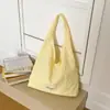 Bolsa Dulcera Bordada de Pedido Extranjero para Mujer 2026 Verano Nueva Ligera de Gran Capacidad Bolso Tote Casual para Viajero Bolso de Hombro