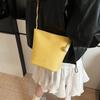 Bolso Pequeño Simple Vintage para Mujer 2025 Nueva Moda Bolso de Hombro Sobaco Diseño Nicho Estilo Occidental Bandolera Tipo Cubo