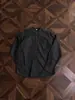 Camisa de Estilo Japonés con Cuello Mao para Hombre 2025, Primavera Vintage de un Solo Bolsillo Casual Simple de Color Sólido con Mangas Largas