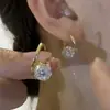 Pendientes Rotatorios de Zirconia de Lujo Ligero Japoneses y Coreanos para Mujer Diseño de Nicho Pendientes de Moda de Gama Alta Pendientes Elegantes Completamente de Diamante