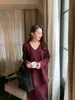 Suéter de Piel de Mapache Francés Wanwei para Mujer, Nuevo Estilo Otoño 2025, Cuello en V, Bordes Enrollados, Suéter de Punto Holgado Estilo Perezoso 2419